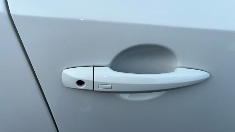 Nissan Qashqai 1.3 DiG-T MH N-Connecta 5dr Petrol Hatchback